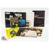 Image 1 : BOX WITH ESTATE ELVIS PRESLEY COLLECTIBLES