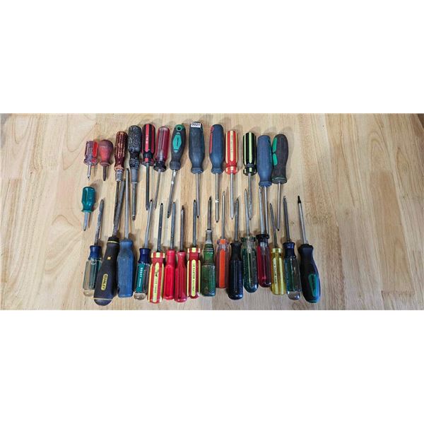 Lot of Assorted Robertson Head Screw Drivers - USED