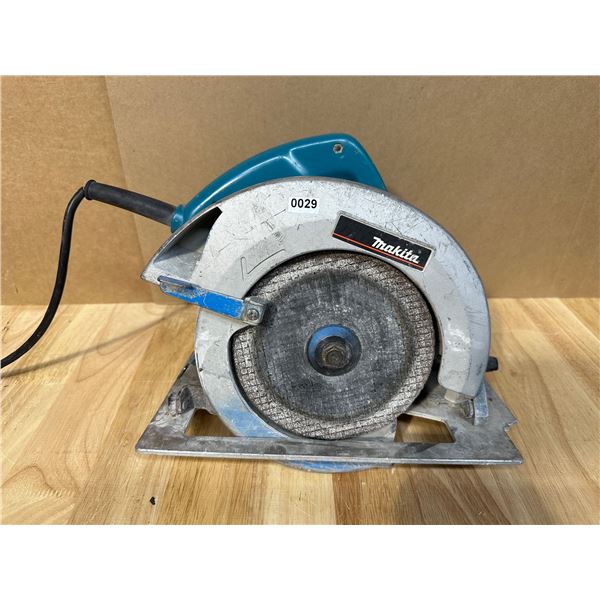 Lot of 1 Makita 7 1/4" Circular Saw - USED