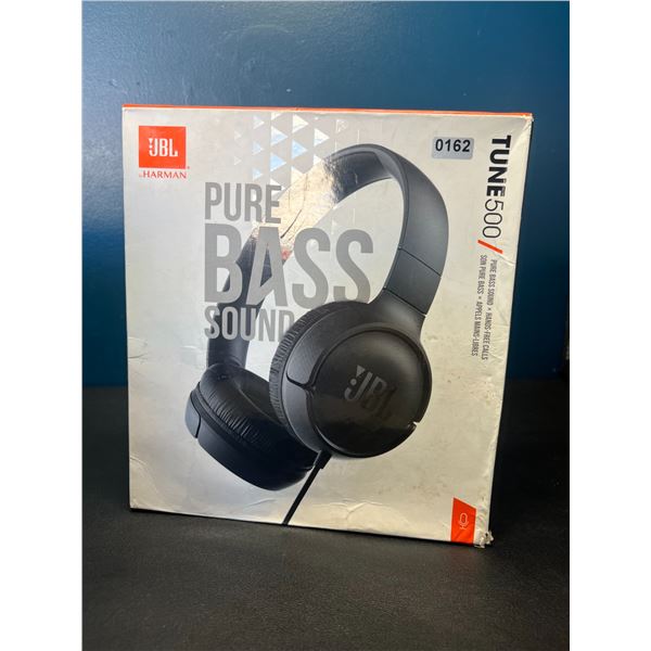 Lot of 1 JBL Tune500 Pure Bass Headphones