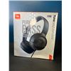 Image 1 : Lot of 1 JBL Tune500 Pure Bass Headphones
