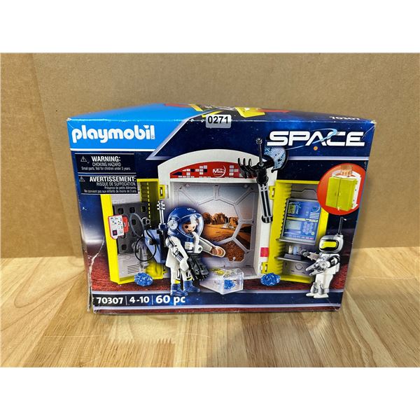 Lot of 1 Playmobil SPACE 60pc Toy Set