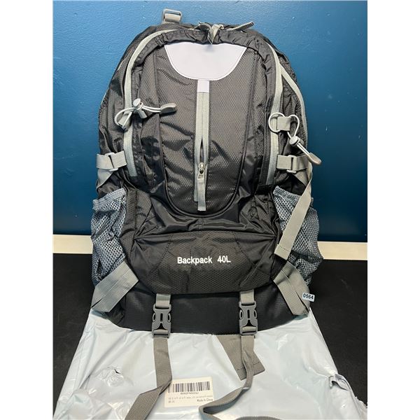 Lot of 1 40L Outdoor/Mountaineer Backpack for Hiking, Travelling, etc.