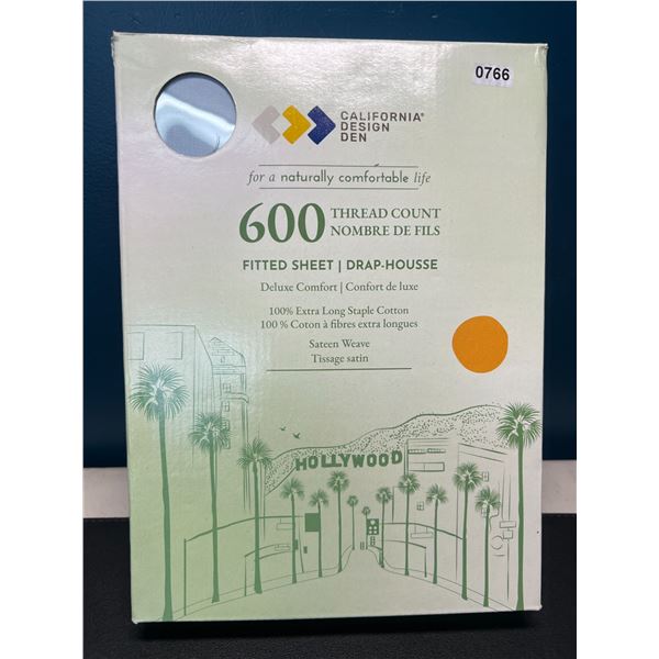 Lot of 1 California Design Den 600 Thread Count Fitted Sheet - Queen - Blue