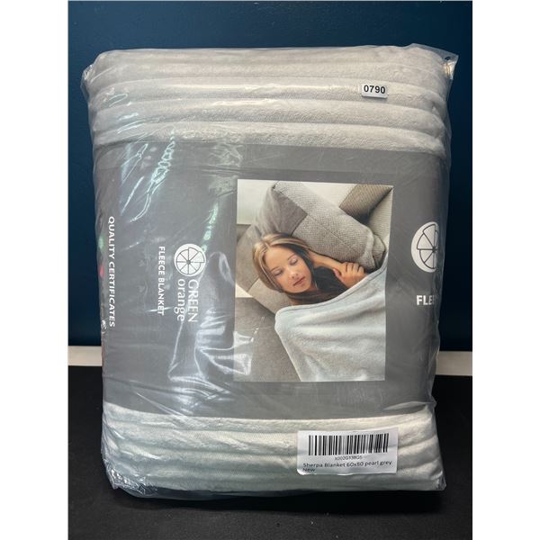Lot of 1 Sherpa Fleece Blanket - Grey