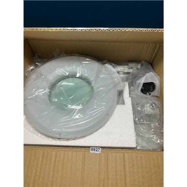 Lot of 1 Magnififed Work Light