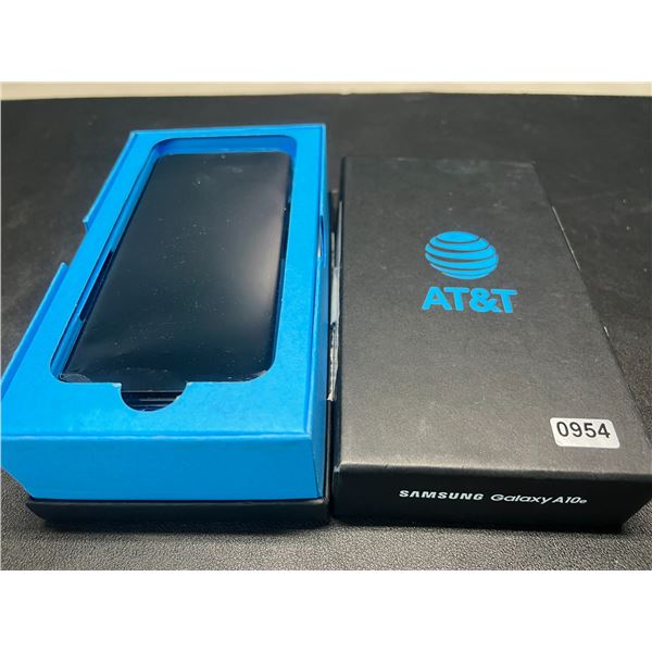 Lot of 1 SAMSUNG Galaxy A10e Android Unlocked Smartphone - BRAND NEW IN BOX!