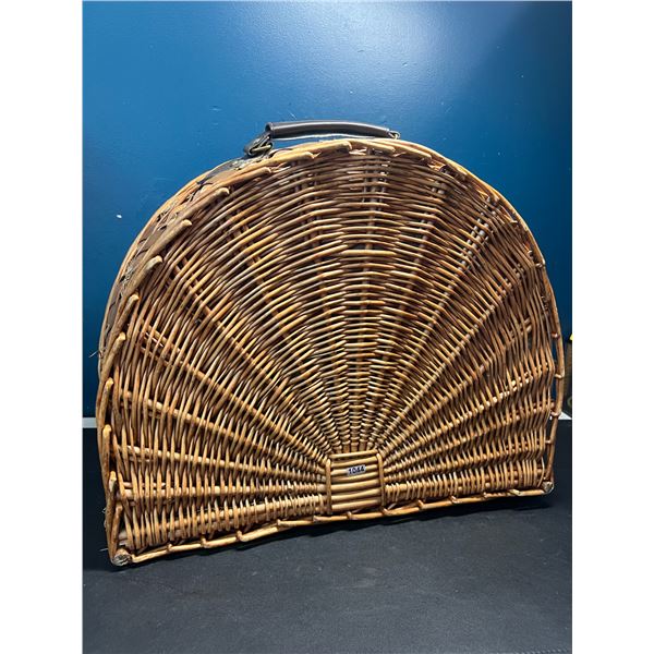 Lot of 1 Picnic Basket - Large 18in Size