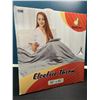 Image 1 : Lot of 1 Electric Heated Throw Blanket - 50x60inch - Grey - Brand New!