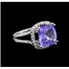 Image 1 : 14KT White Gold 9.07 ctw Tanzanite and Diamond Ring