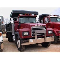 1993 MACK RD6 T/A DUMP