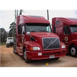 2001 VOLVO VNL660 T/A TRUCK TRACTOR