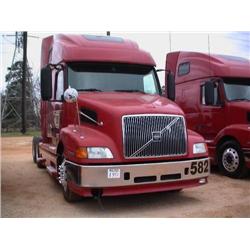 2001 VOLVO VNL660 T/A TRUCK TRACTOR