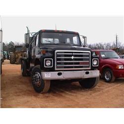 1989 INTERNATIONAL 1654 S/A FLATBED TRUCK