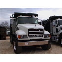 2004 MACK CV713 TRI-AXLE DUMP