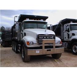 2004 MACK CV713 TRI-AXLE DUMP