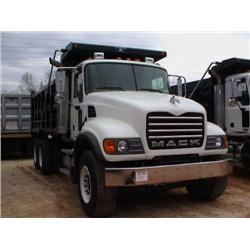 2005 MACK CV713 GRANITE T/A DUMP