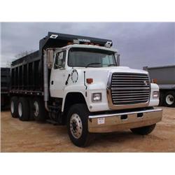 1997 FORD LN9000 TRI-AXLE DUMP