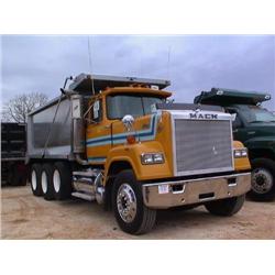 1989 MACK RW613 TRI-AXLE DUMP