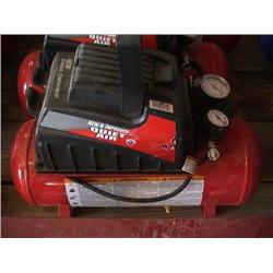 HUSKY 3 GALLON AIR COMPRESSOR