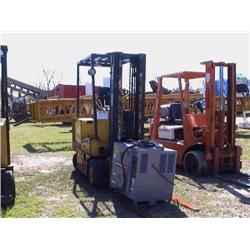 YALE 3000 LB ELECTRIC FORKLIFT