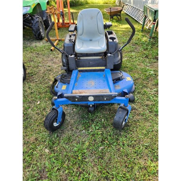 new holland zero turn 40" cut lawn mower