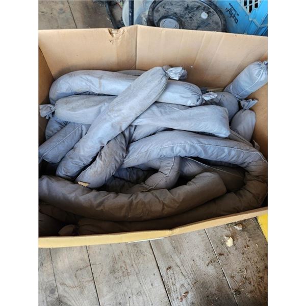 universal sorbent socks