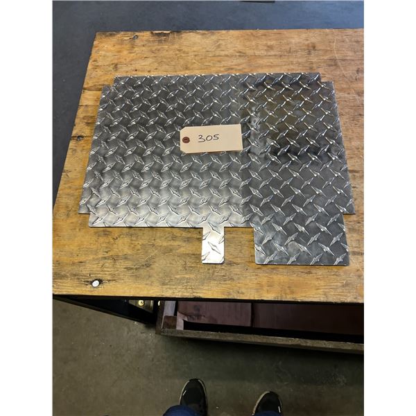 ALUMINIUM CHECKER = ,125 X 17 X 34,25