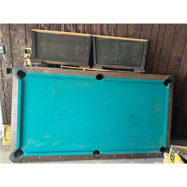 POOL TABLE