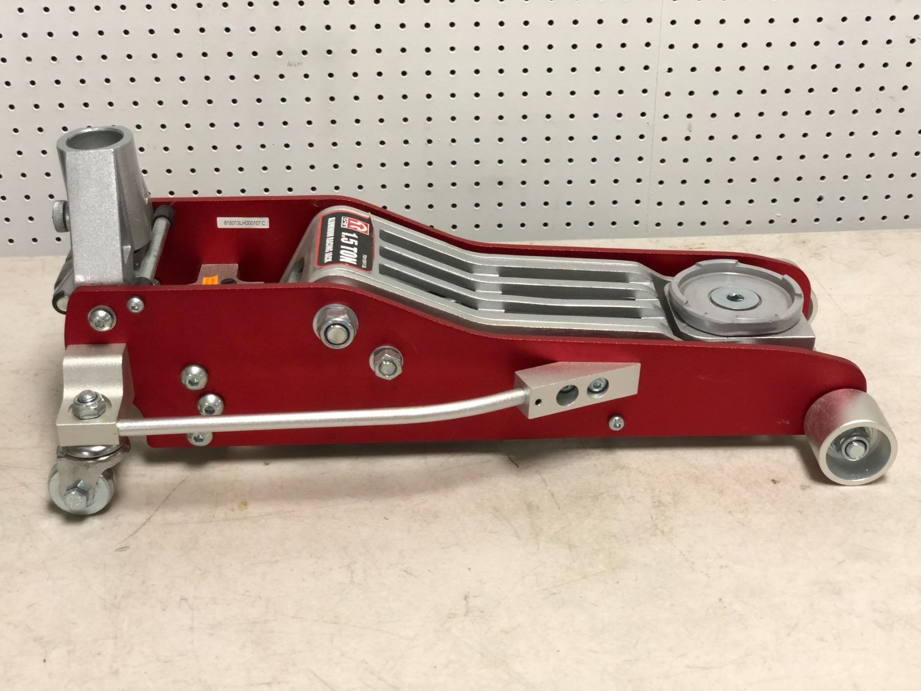 Torin - 1.5 ton aluminum racing jack - model T815013L