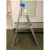 Image 2 : Lite 5ft Aluminum Stepladder