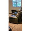 Image 2 : Leather 2 Seat Recliner cat B