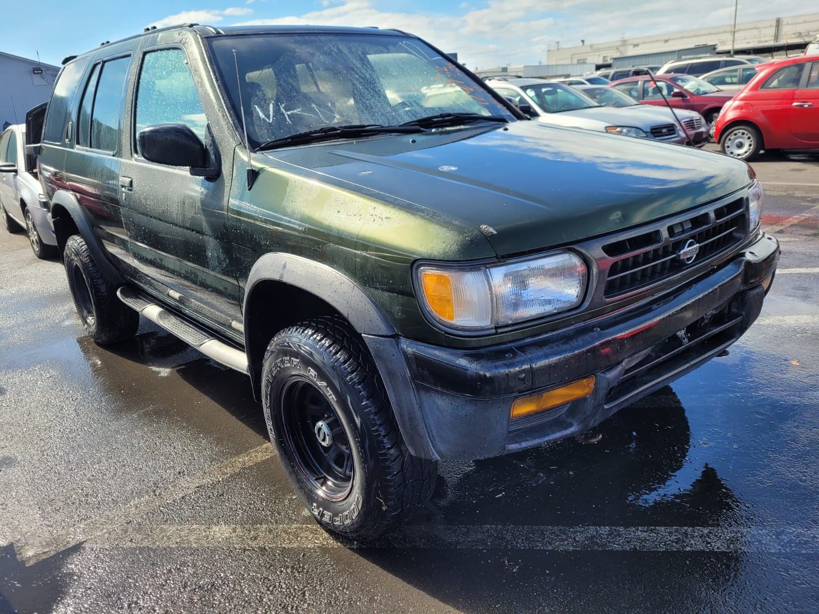 1997 Nissan Pathfinder XE