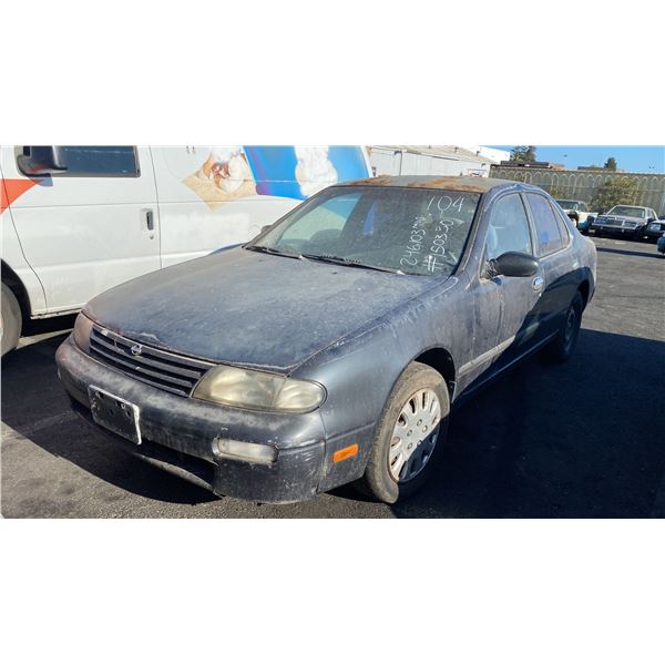 1996 Nissan Altima XE