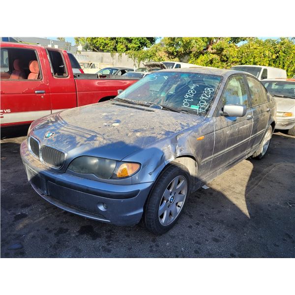 2004 BMW 3 Series 325xi