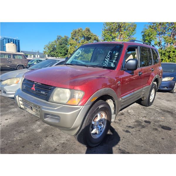2001 Mitsubishi Montero XLS