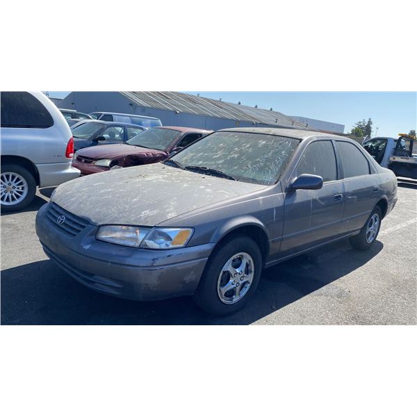 1999 Toyota Camry CE