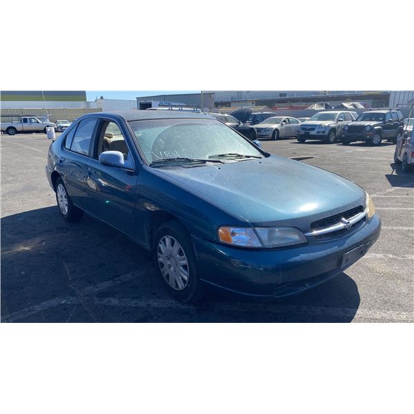 1998 Nissan Altima XE