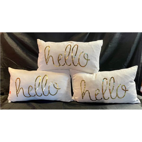 Hello gold cushion set