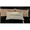 Image 1 : Ommm / Hello / Hello cushions