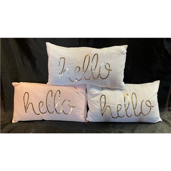 Hello / Hello / Hello Cushion Set