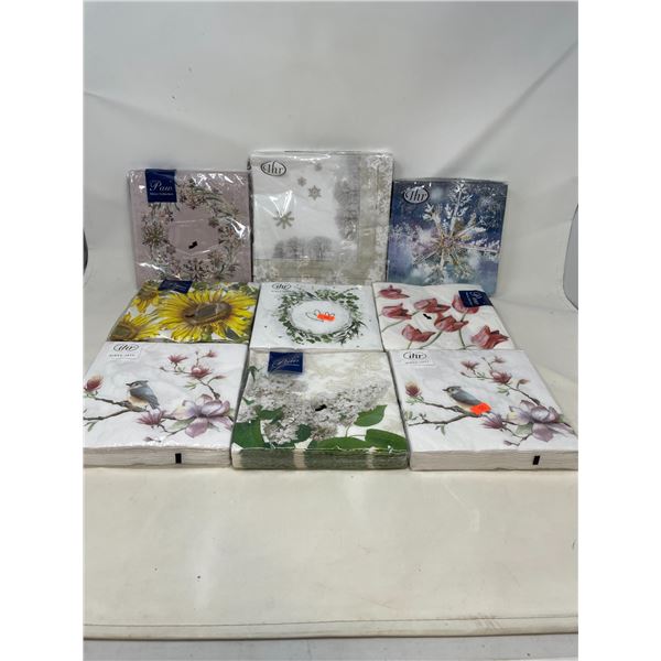 Napkins assorted (9)
