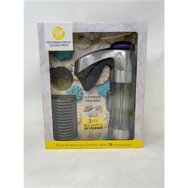 Cookie Press, includes 15 stainless steel discs