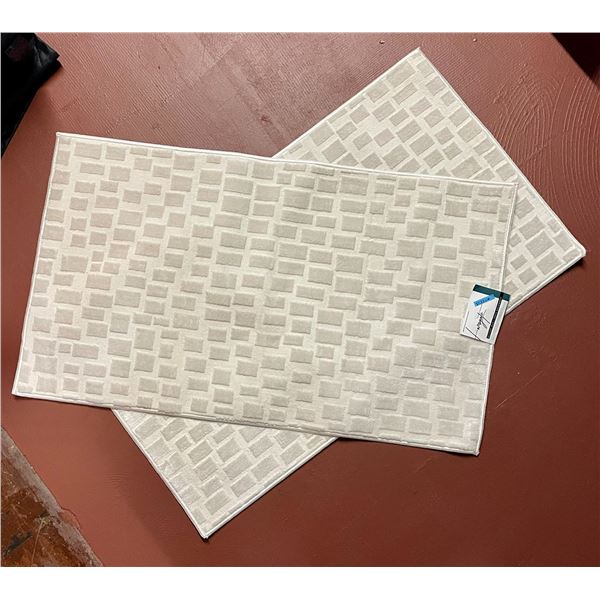Door mats, white, x2, 26x45"