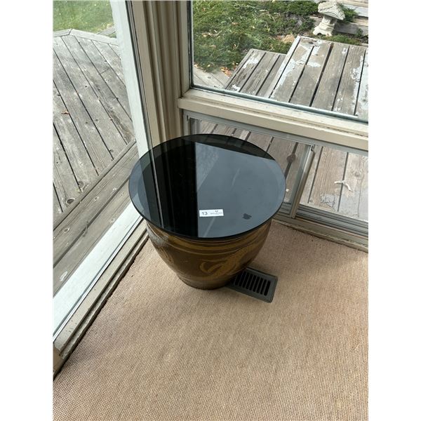 Ceramic Planter Decorative Side Table With Removable Top Glass 19D 17H