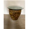 Image 2 : Ceramic Planter Decorative Side Table With Removable Top Glass 19D 17H