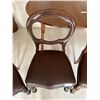 Image 2 : 5 Vintage Wood And Leather Dining Room Chairs
