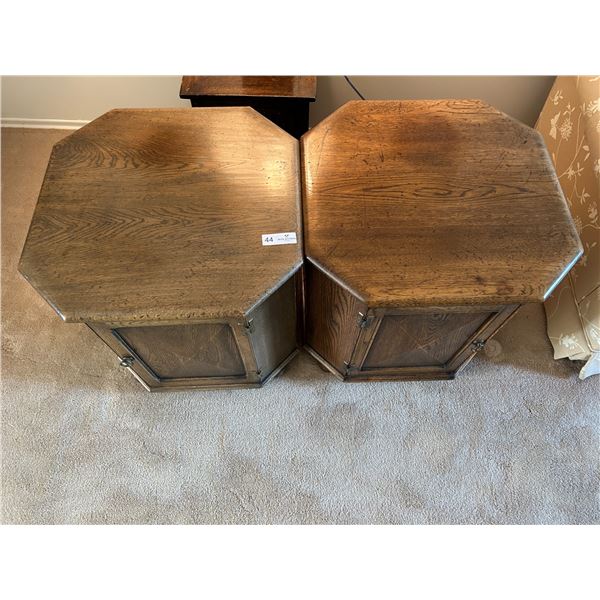 Vintage Record Player 46W 20D 26H Including Records With Solid Wood Side Table Speakers