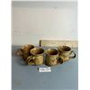 Image 1 : 4 Matching Ceramic Mugs