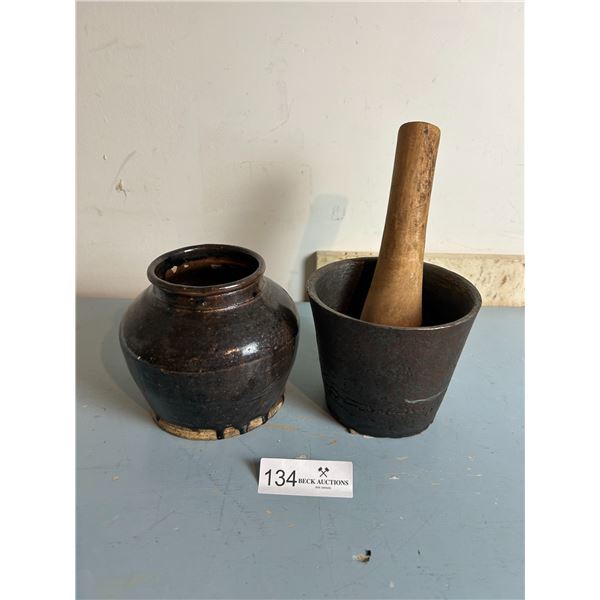 Cast Iron Mortar And Pestle With Ceramic Pot 5D 10H